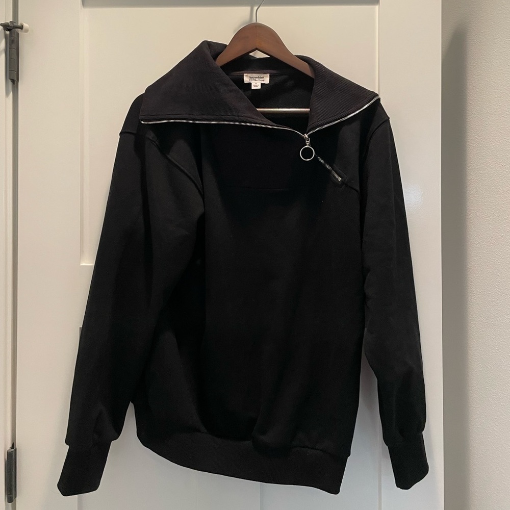 Lucy’s Whims for Amazon The Drop sweatshirt